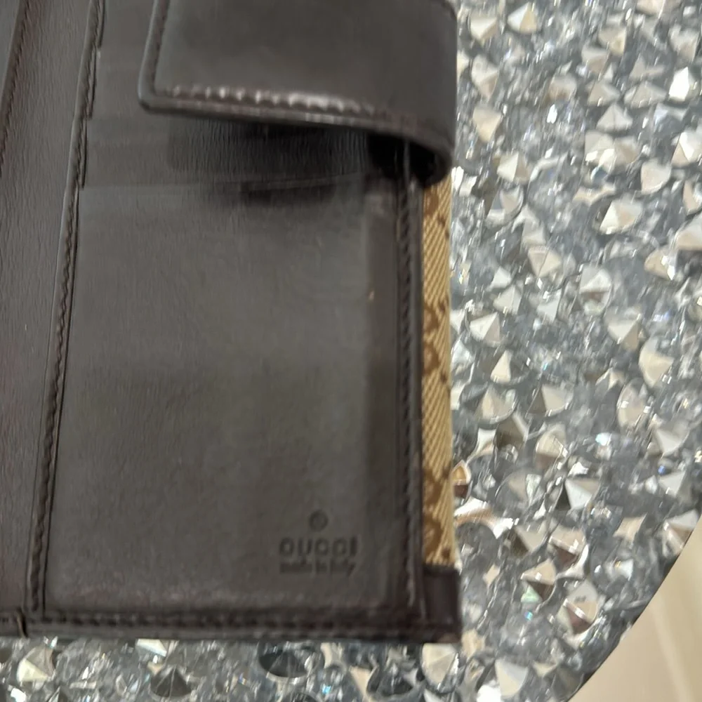 Gucci Long Wallet in Brown, Gold GG on front. - Picture 6 of 7
